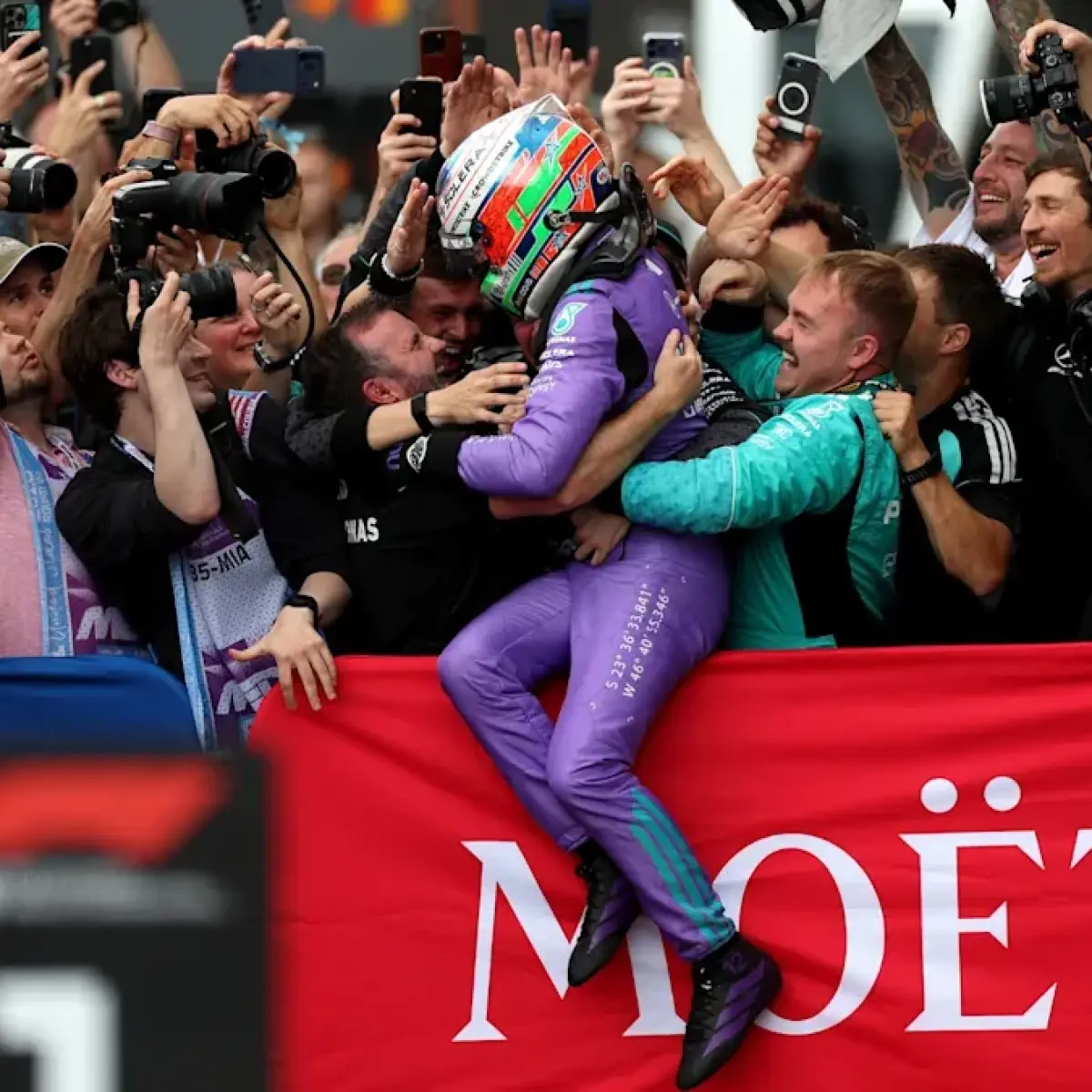 Dominasi Berlanjut: Kimi Antonelli Catat Hat-trick Kemenangan di Formula 1 GP Miami 2026 Setelah Balapan Penuh Drama
