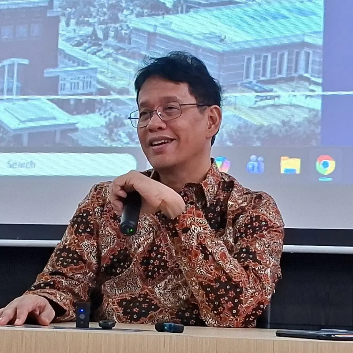 Menteri Keuangan Purbaya Yudhi Sadewa Muncul ke Publik, Bantah Isu Dirawat Akibat Sakit Pinggang