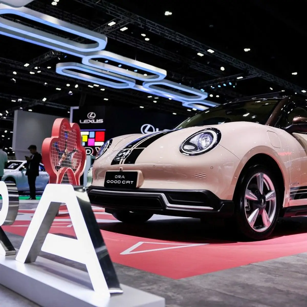 Produsen Mobil Listrik Tiongkok Berlomba Adopsi AI Kabin untuk Bertahan di Tengah Gempuran Diskon Harga