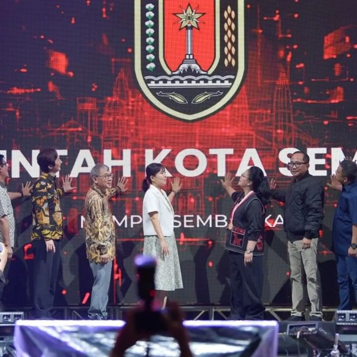 Wali Kota Semarang, Agustina Wilujeng meluncurkan aplikasi SDGs di Simpang Lima Semarang, Kecamatan Semarang Selatan, Kota Semarang, Minggu (3/5/2026). Foto: dok. Pemkot Semarang