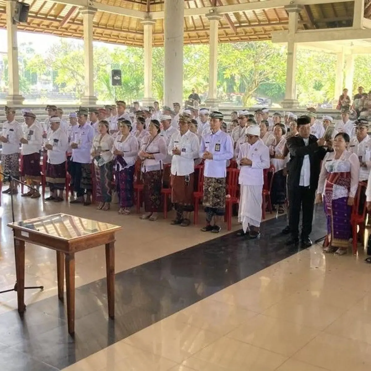 Bupati Klungkung Gelar Rotasi Jabatan Massal, Tegaskan Mutasi Lanjutan Menanti Evaluasi Kinerja