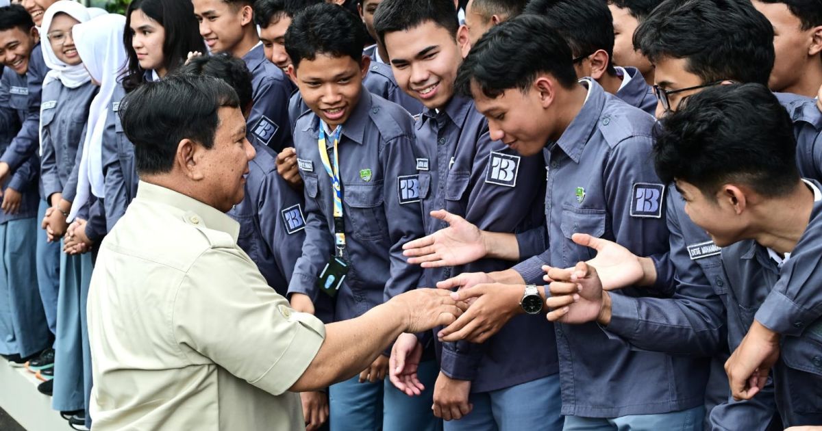 Pengalaman Edukatif Ratusan Pengurus OSIS Jawa Barat Mengenal Jantung Pemerintahan di Istana Negara