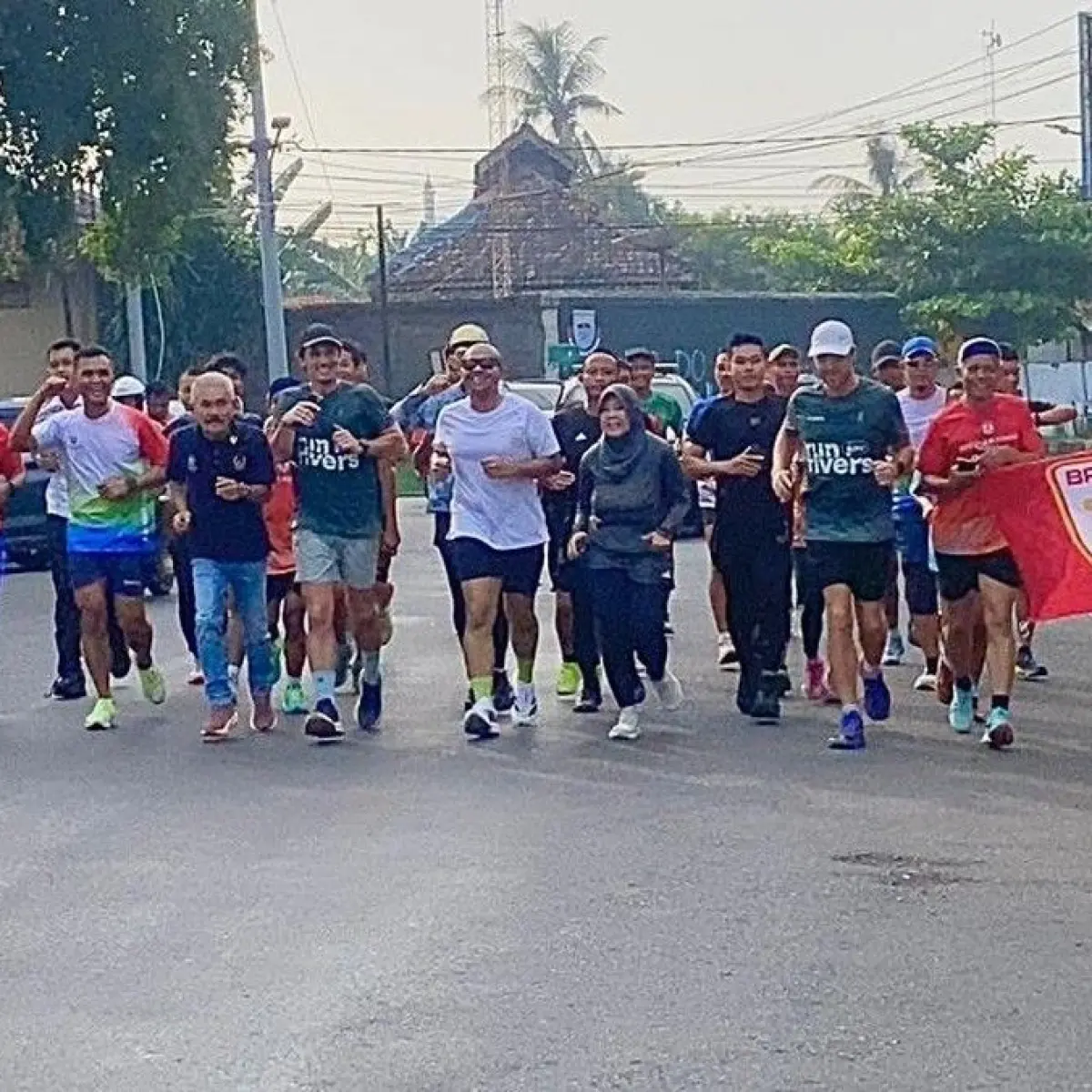 Bupati Batang Gandeng Sungai Watch dan Pelari Internasional Galakkan Aksi Nyata Selamatkan Lingkungan