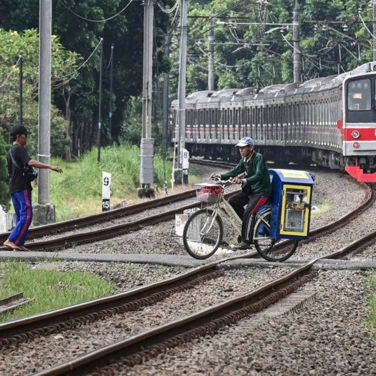Kemenhub Tegaskan Sanksi Penjara Menanti Pelanggar Aturan di Perlintasan Kereta Api Sebidang