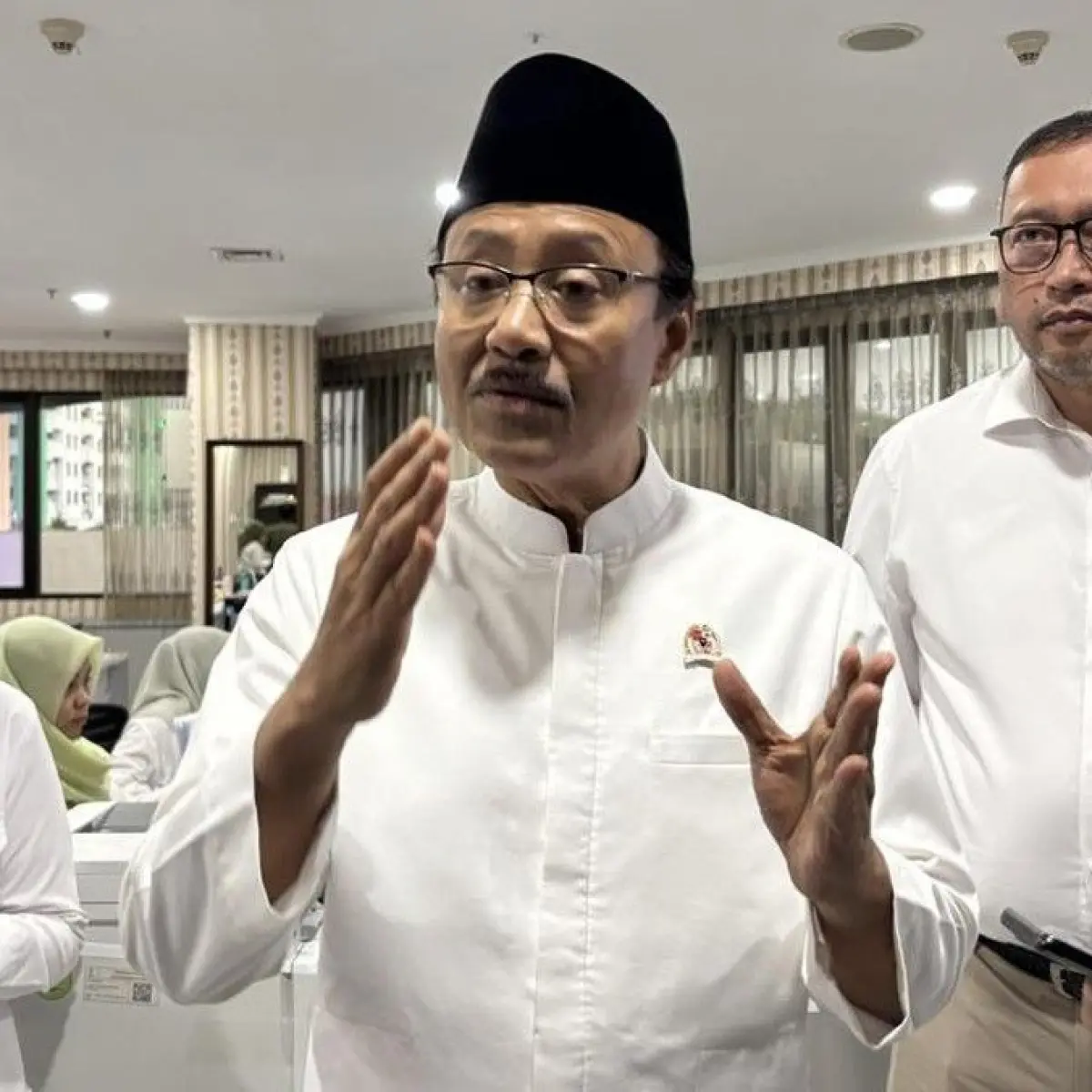 Mensos Gus Ipul Gagas Pertemuan Khusus dengan KPK Bahas Transparansi Pengadaan Barang Kementerian Sosial