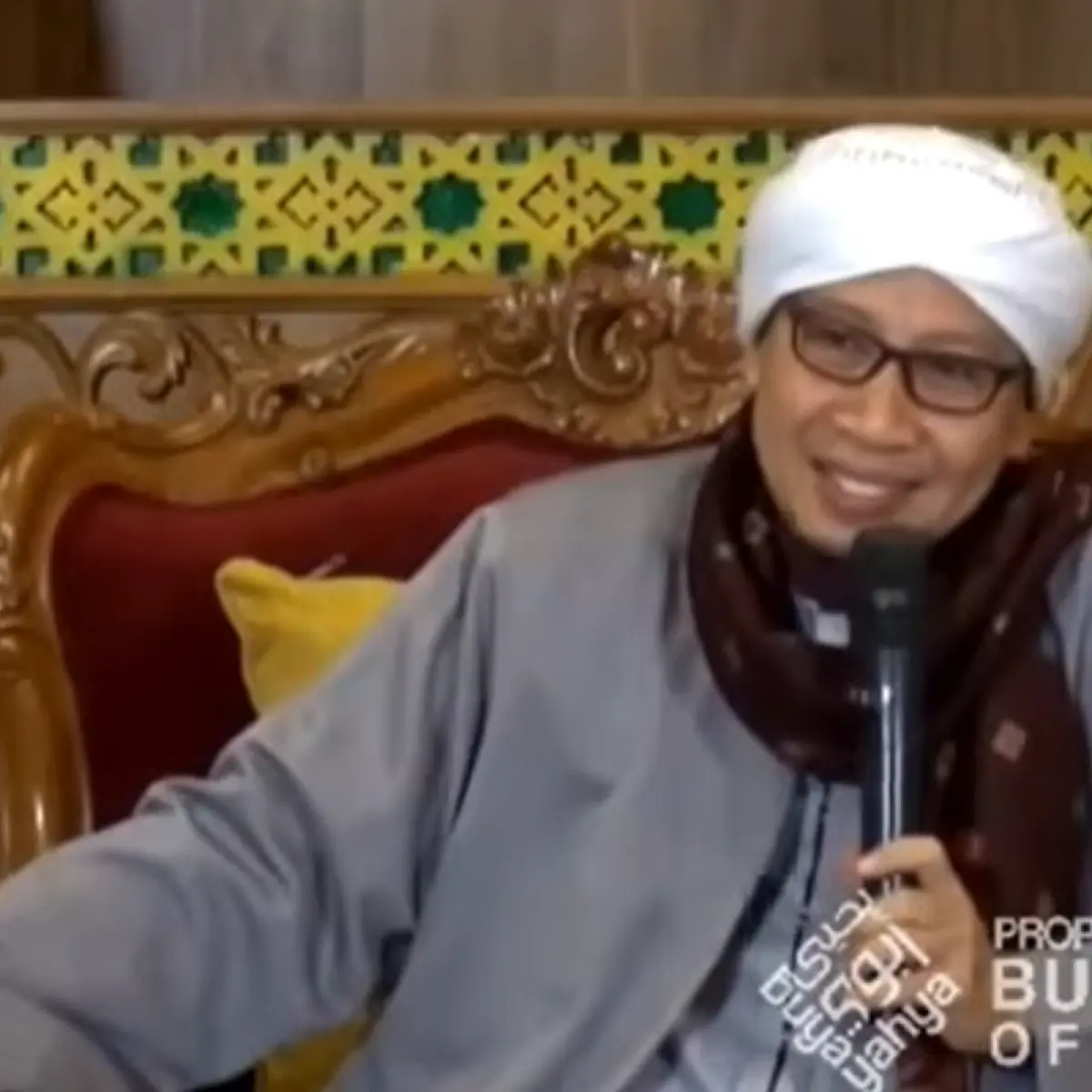 Kenapa Shalat Terasa Berat? Penjelasan menurut Buya Yahya(YouTube/Buya Yahya)