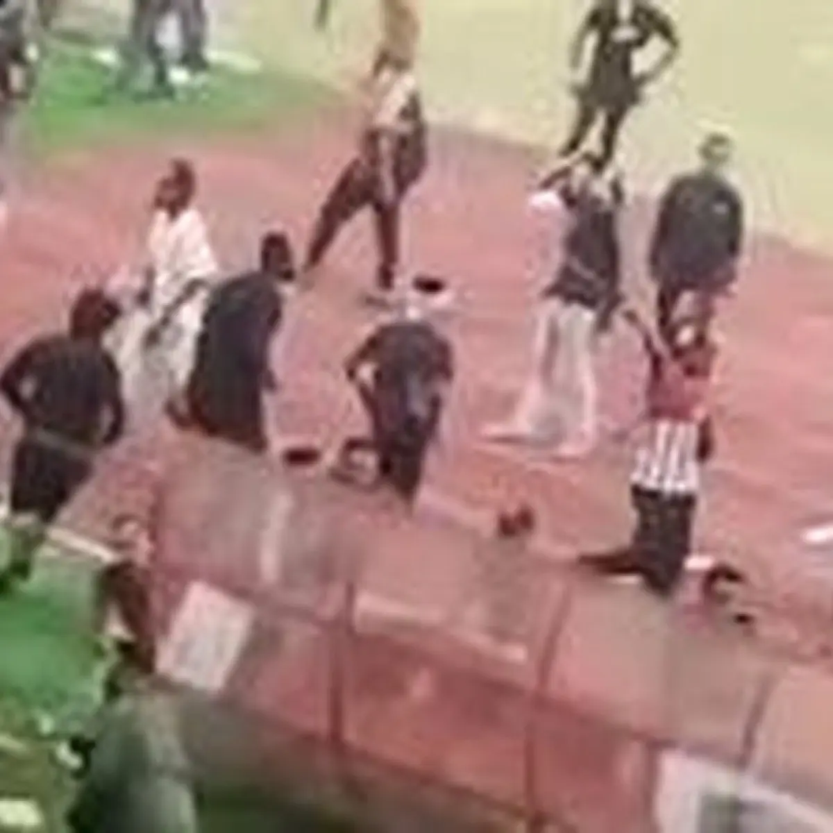 Kekalahan Dramatis Persipura Memicu Kerusuhan Suporter di Stadion Lukas Enembe
