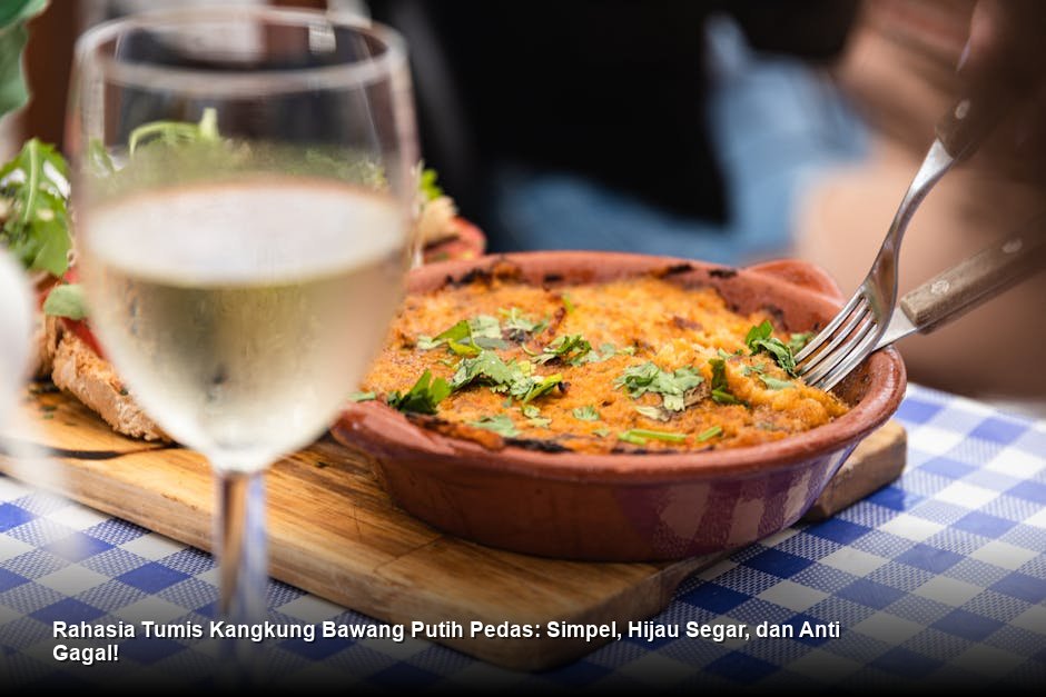 Rahasia Tumis Kangkung Bawang Putih Pedas: Simpel, Hijau Segar, dan Anti Gagal!