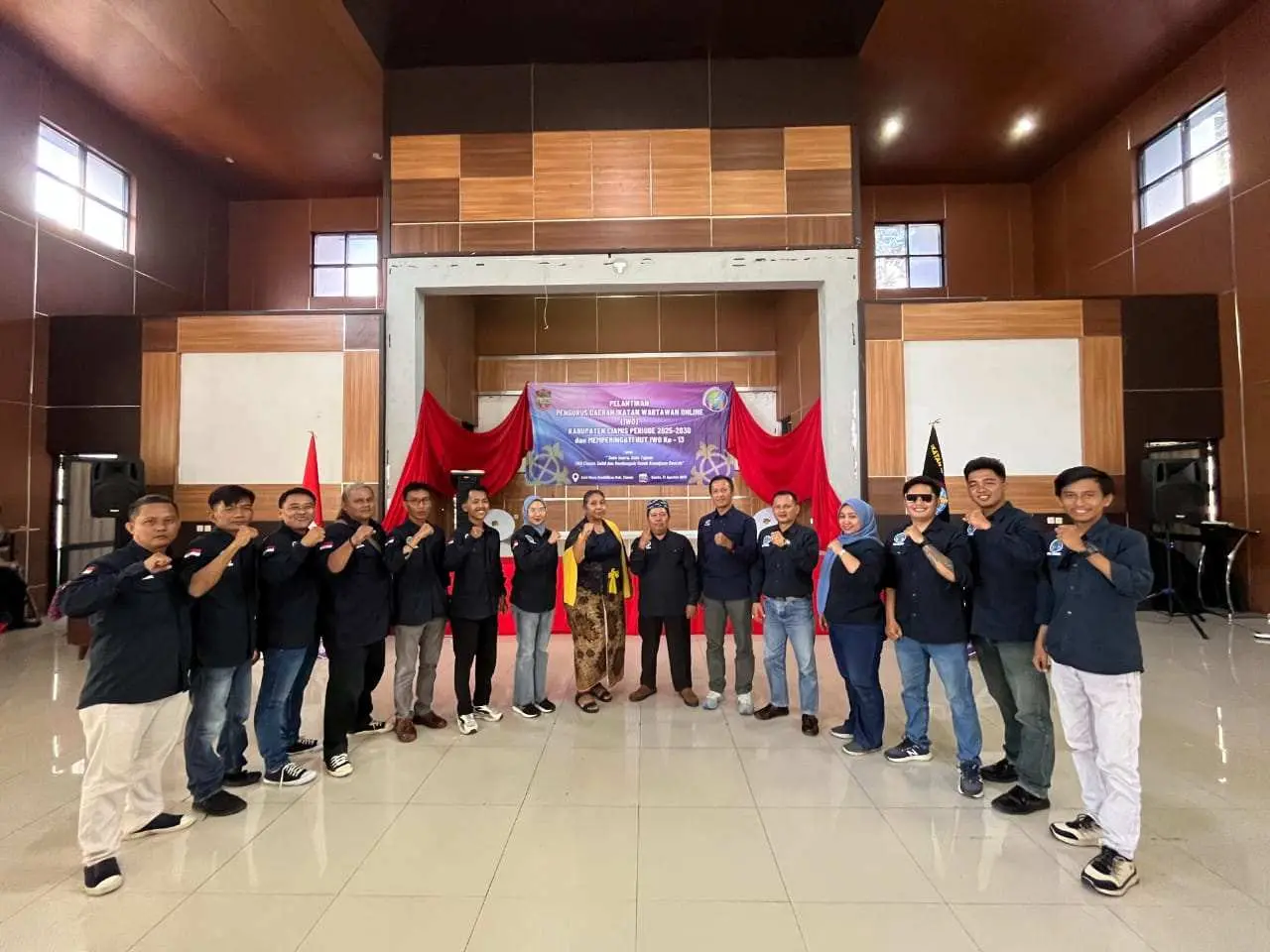 Pelantikan IWO Ciamis 2025-2030, Bupati Herdiat Serukan Profesionalisme Media