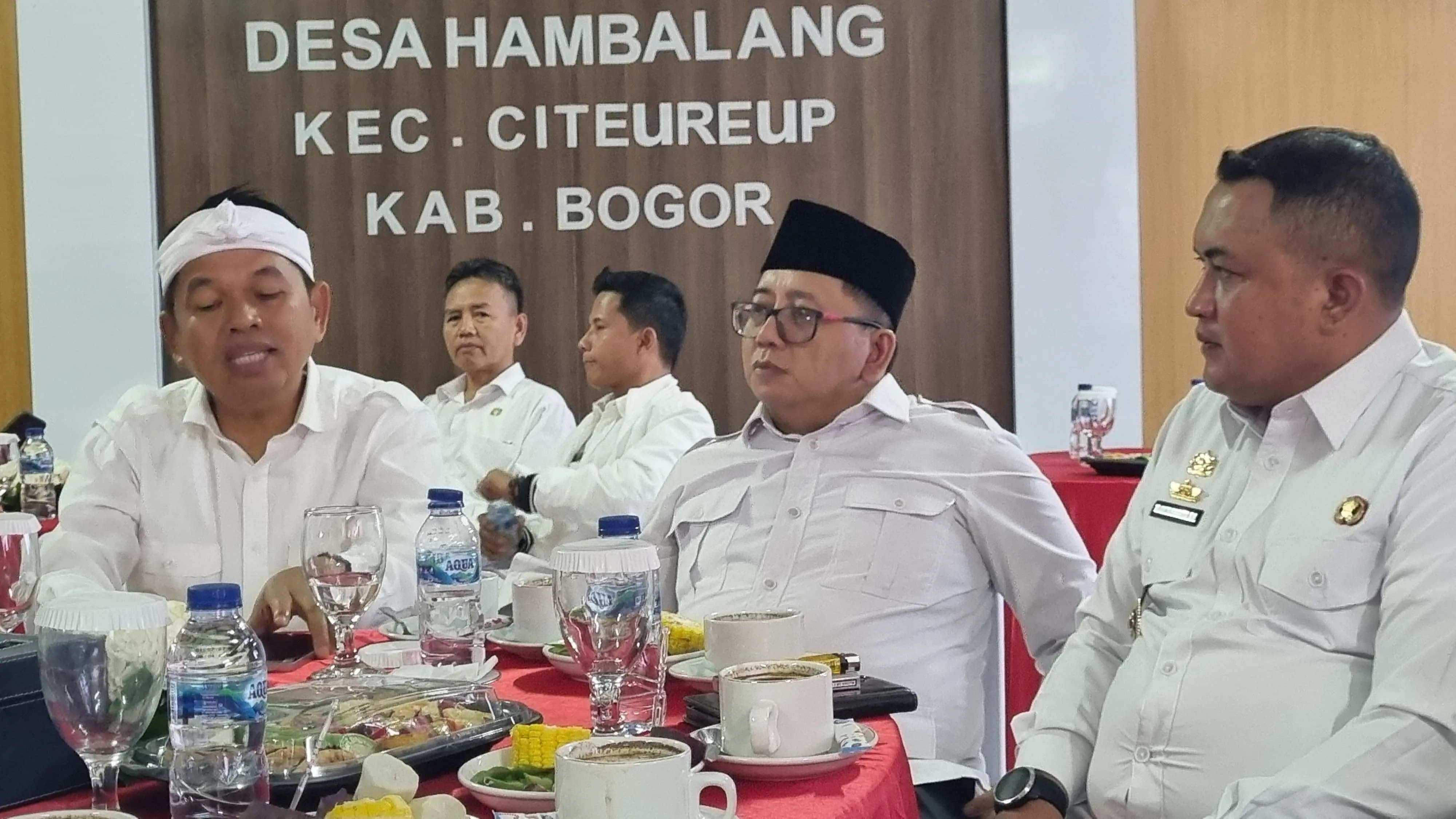 Desa Hambalang Bogor, Koperasi Desa Merah Putih Resmi Diluncurkan di Jabar: Dihadiri KDM juga Ricky Kurniawan dan Tokoh Lainnya