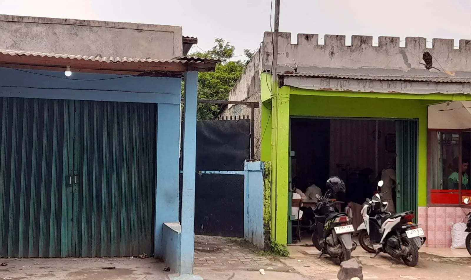 Sebuah Rumah di Jalan Raya Rajeg Tanjakan Dijadikan Tempat Jual Penyalahgunaan Hexymer dan Tramadol