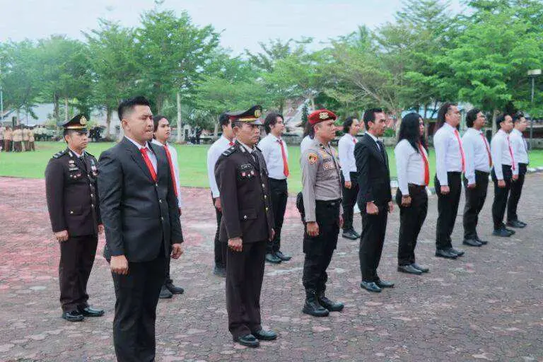 Ungkap Kasus Kriminal Dalam Waktu Kurang Dari 24 Jam, Satreskrim Polres Bengkulu Selatan Terima Penghargaan Pada HUT Bhayangkara Ke 79