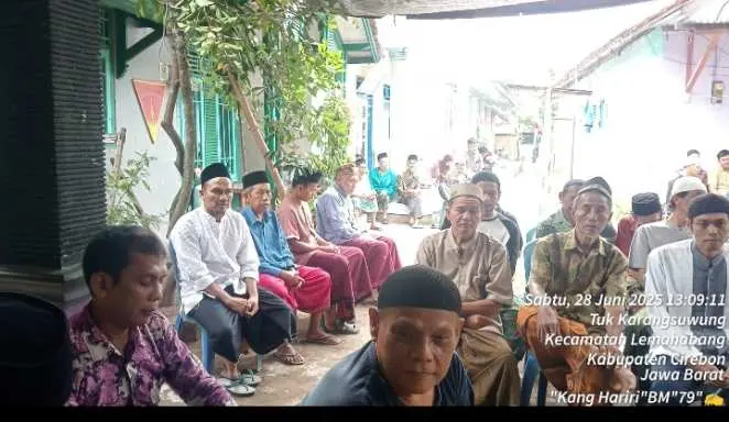 Keluarga Besar Kaperwilprov Banten Kang Hariri Menghadiri Acara Haul Di Cirebon-Jabar