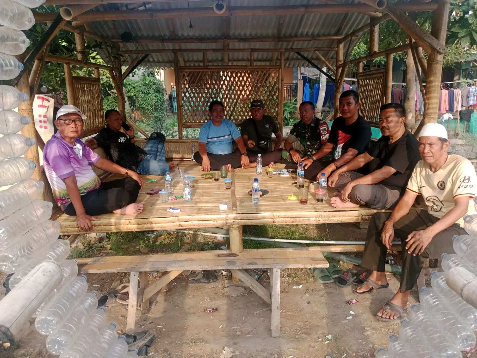 Moment Tahun Baru Islam, H.Hamdani Kades Kayubongkok Jalin Silaturahmi  Diposko Jalan Bedeng 