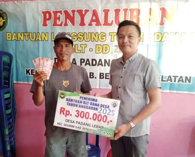 Pemdes Padang Lebar Salurkan BLT DD Kepada 3 KPM