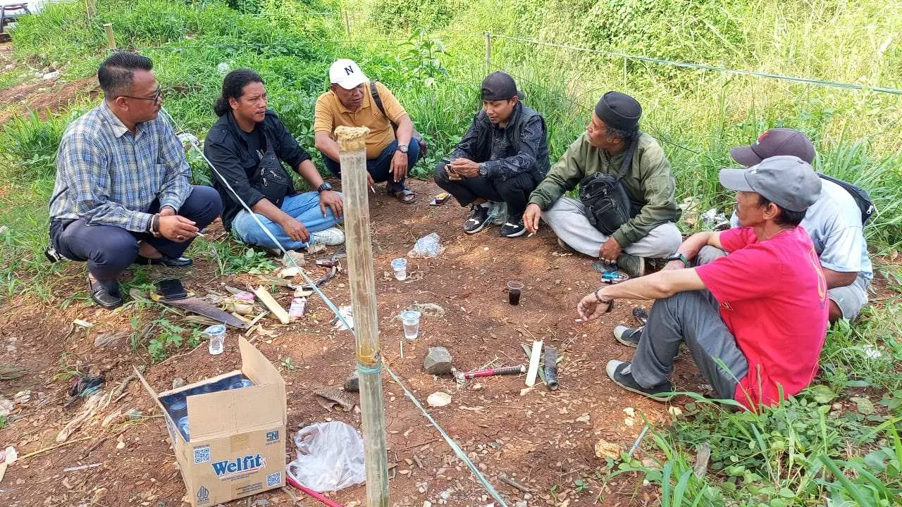 Pengurus Media Centre Rajeg, Melaksanakan Pemasangan Patok, Cikal Bakal Pembangunan Kantor Sekretariat Media Centre Rajeg (MCR)