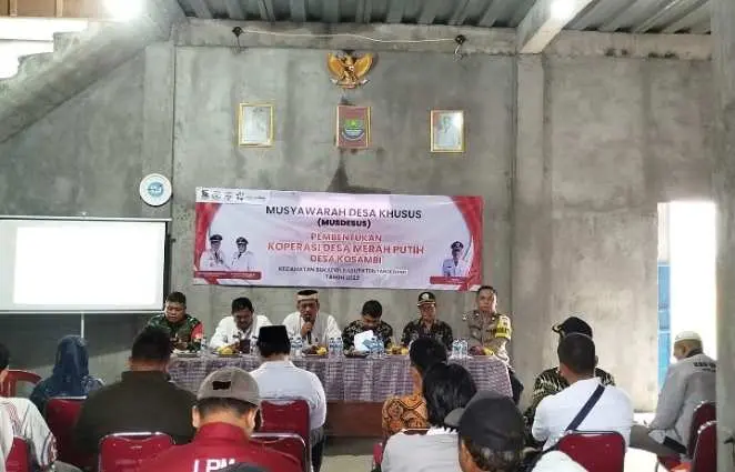 Dede S.E Kepala Desa Kosambi Gelar Musdesus Pembentukan Pengurus Koperasi Merah Putih 