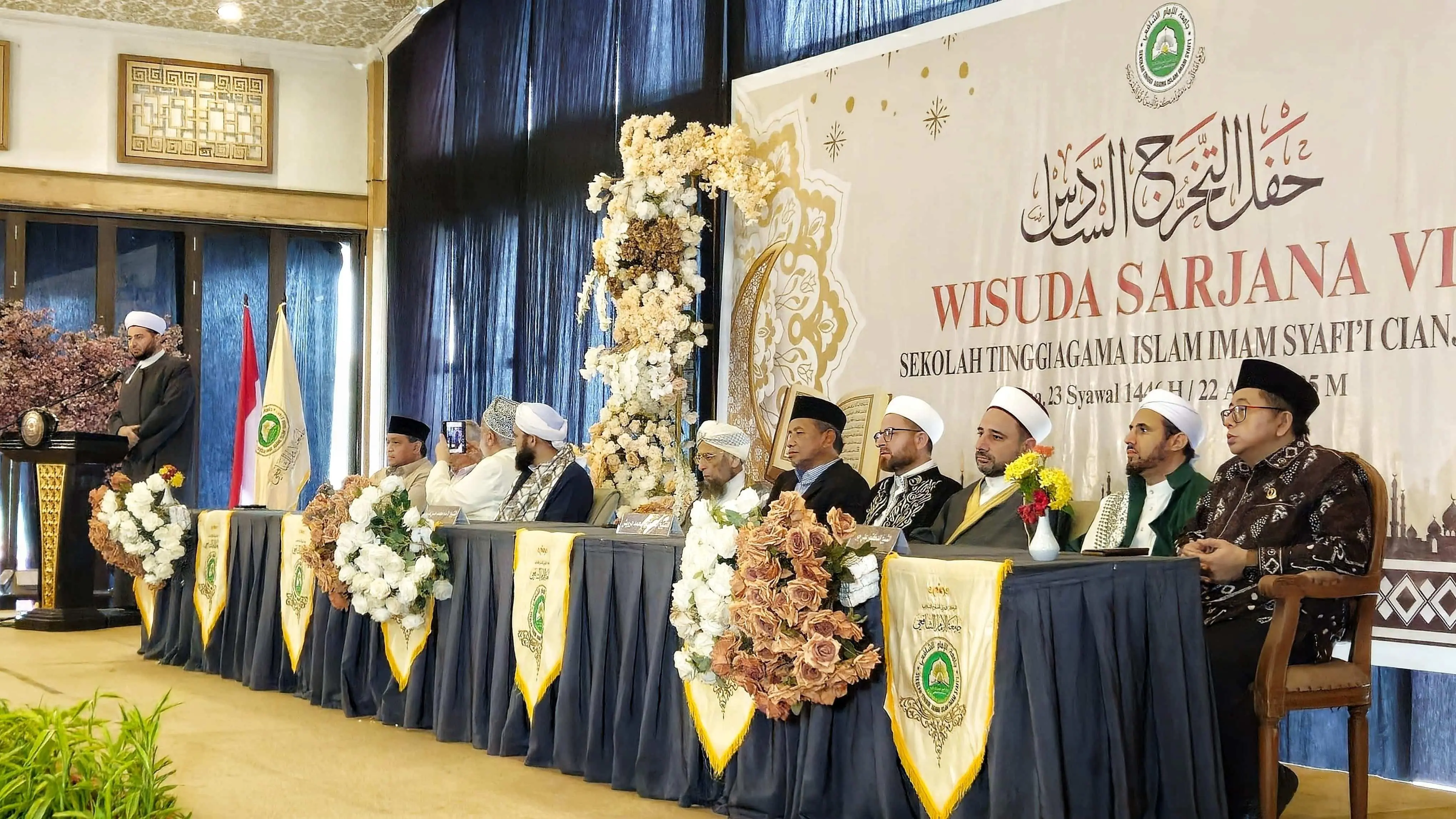 STAI Imam Syafi’i Cianjur Cetak Kader Ulama, Wamenag dan Anggota DPRD Jabar Hadiri Wisuda Angkatan Keenam