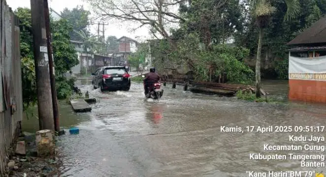 Langganan Banjir, Jembatan Cirarab Posko PP Portal Kel.Bunder - Cikupa, Akses Vital Pengguna Jalan Terisolir