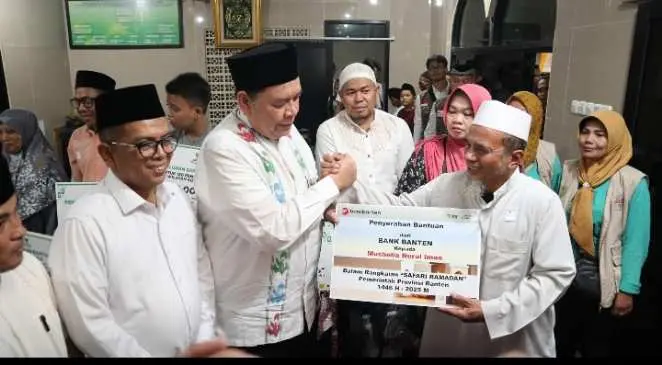 Dukung Program Pemerintah dan Tingkatkan Kesejahteraan Masyarakat, Bank Banten Hadir dan Berikan Bantuan dalam Safari Ramadan Kota Tangerang