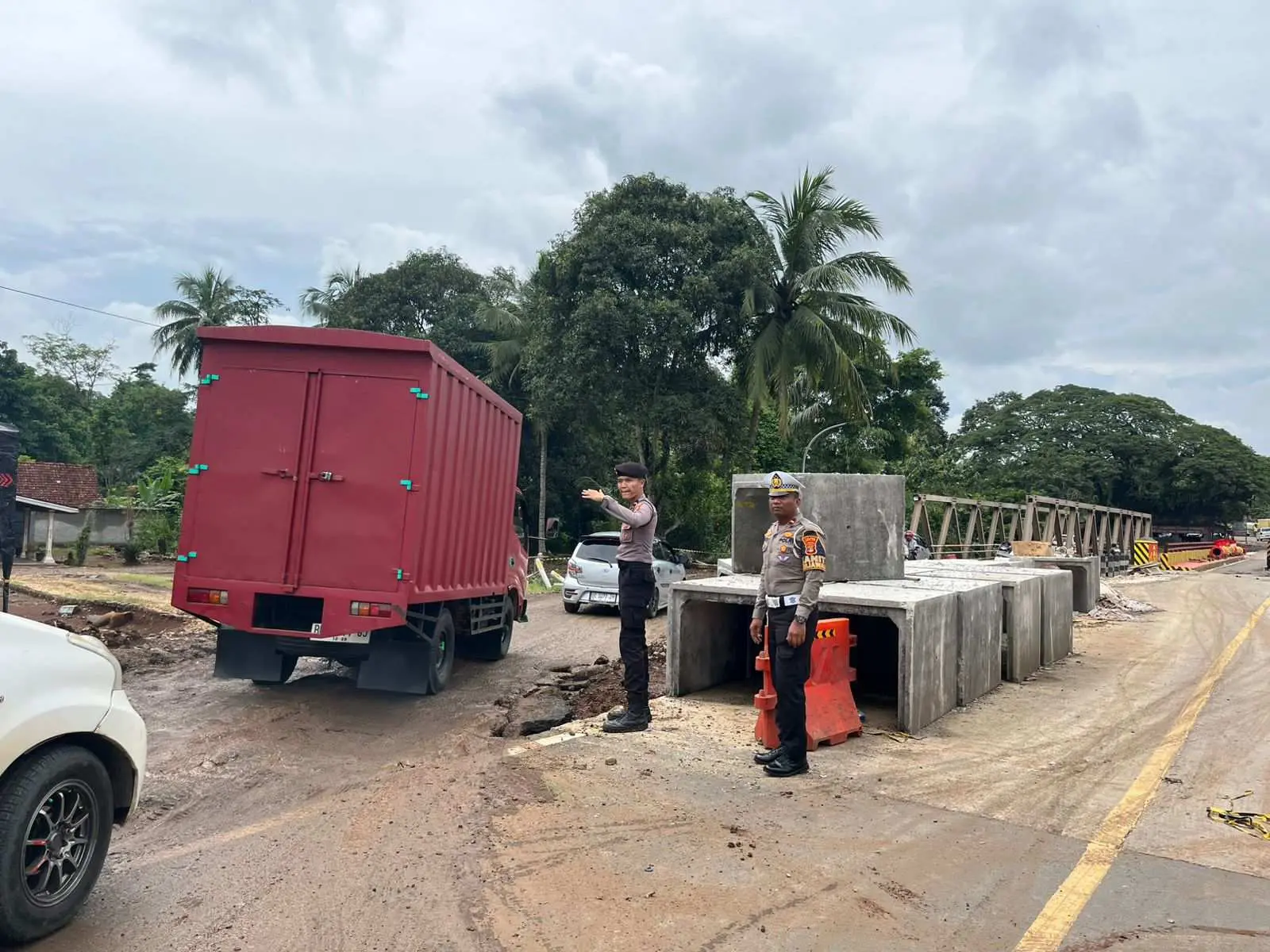 Amankan Arus Lalulintas Polres Lampung Utara Dititik Rawan Macet dan Kamtibmas