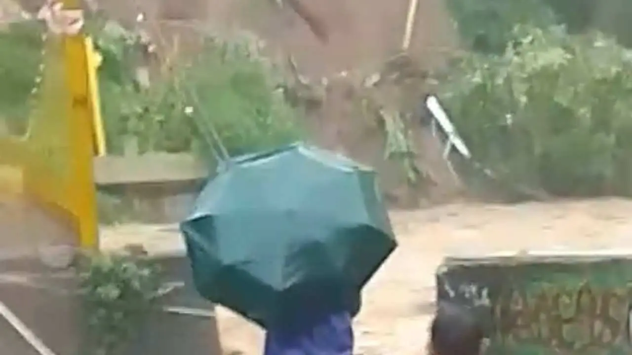 Desember 2024, Jakarta Waspada Hujan Ekstrem: Analisis Ari Sumarto Taslim dan Solusi