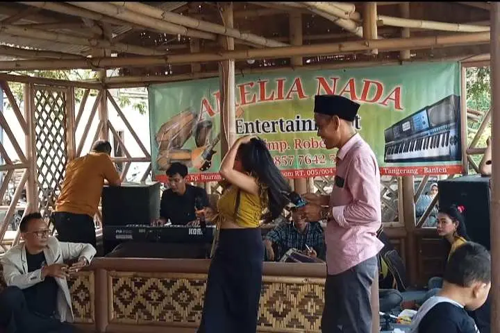 Organ Tunggal Om Amelia Nada, Meriahkan Acara Silaturahmi dan Syukuran Relawan Maesyal Rasyid Center 
