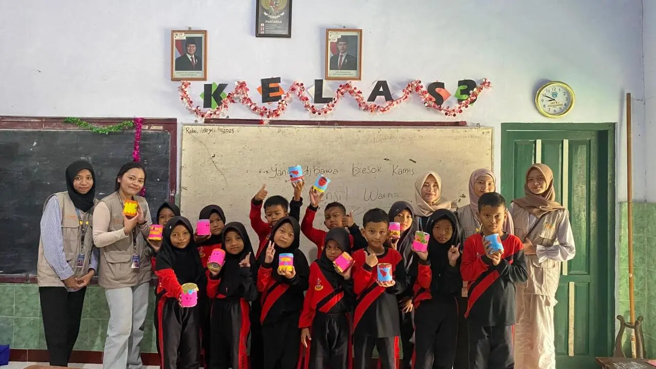 Mahasiswa UNISRI Bantu UMKM Ngabeyan Miliki Legalitas Usaha Melalui Pembuatan NIB