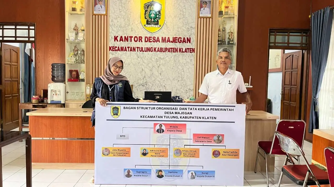 Wujudkan Tata Kelola yang Baik, Mahasiswa KKN Unisri Susun Struktur Pemerintahan Desa Majegan