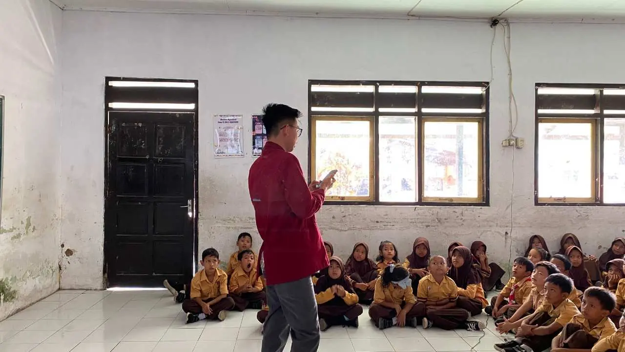 Mahasiswa KKN Unisri Gelar Pelatihan dan Edukasi Pencegahan Bullying untuk Siswa SDN 2 Soropaten