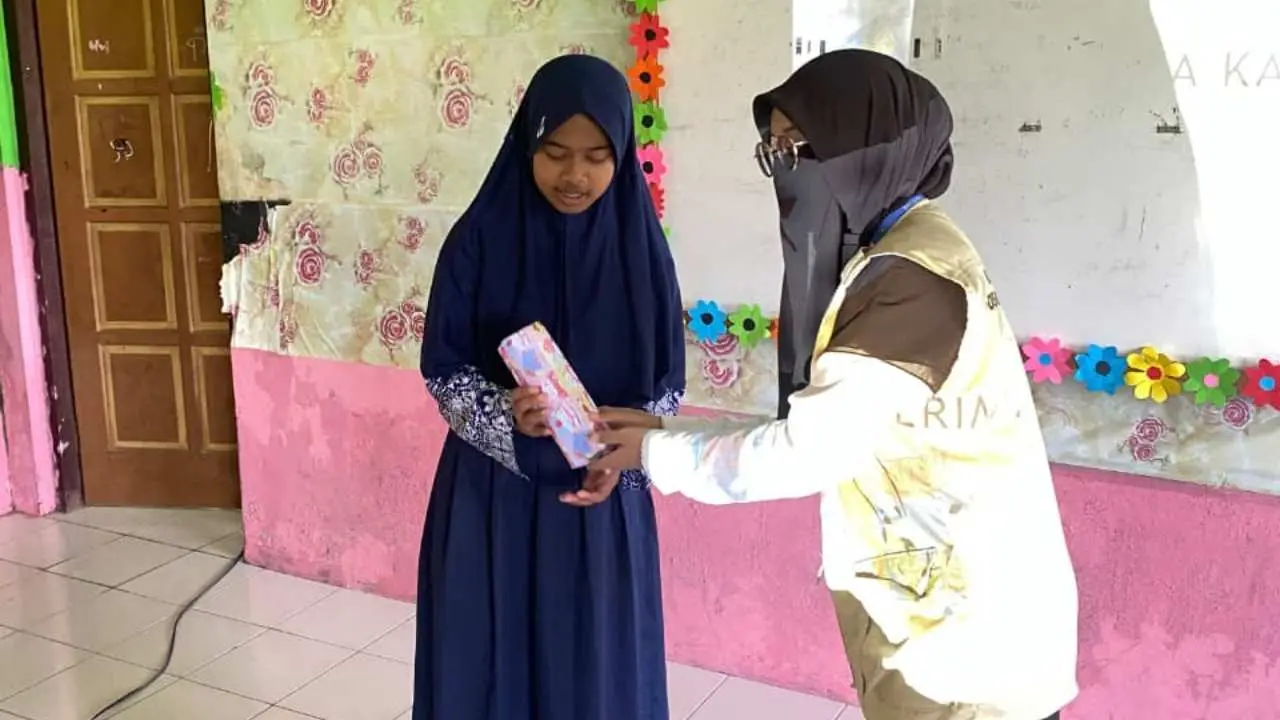 Mahasiswa KKN 93 Unisri Kembangkan Edukasi Kreatif: Menabung Jadi Menyenangkan Bagi Siswa SDN Kiringan 1