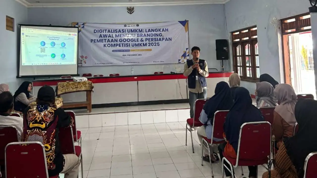 Mahasiswa KKN Unisri Gelar Seminar UMKM Siap Hadapi Tantangan Digital dan Bersaing Lewat UMKM Competition 2025