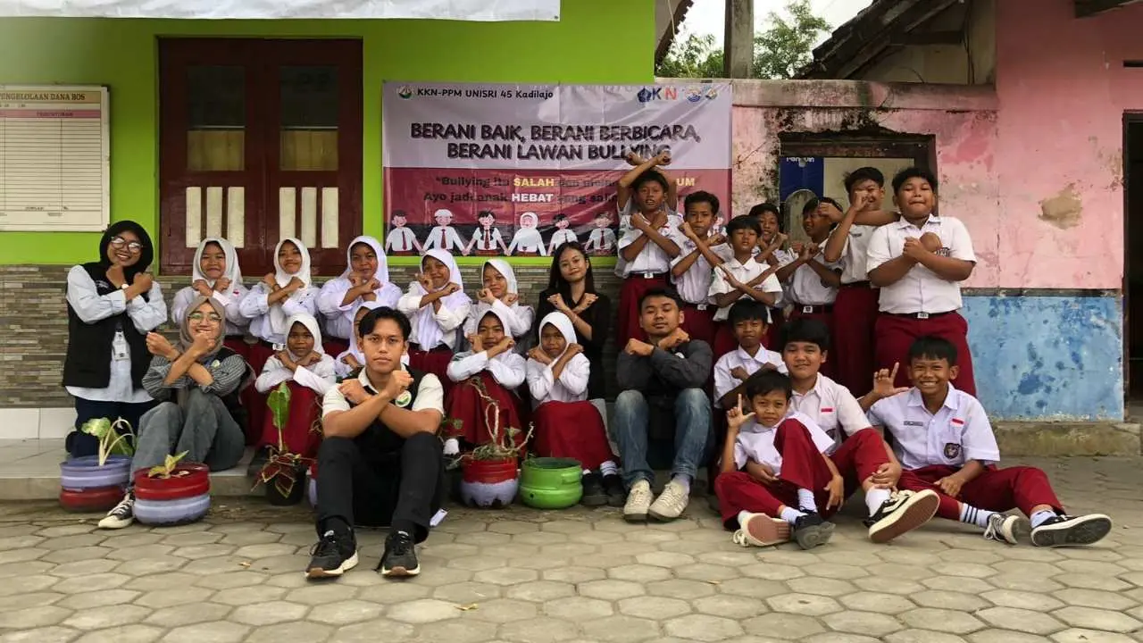 Mahasiswa KN Unisri Laksanakan Kegiatan Sosialisasi dan Edukasi Berani Lawan Bullying 