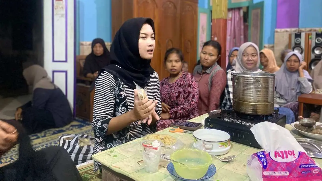 Mahasiswa KKN Unisri Gelar Sosialisasi Branding dan Promosi Produk Krupuk Lele Jimus