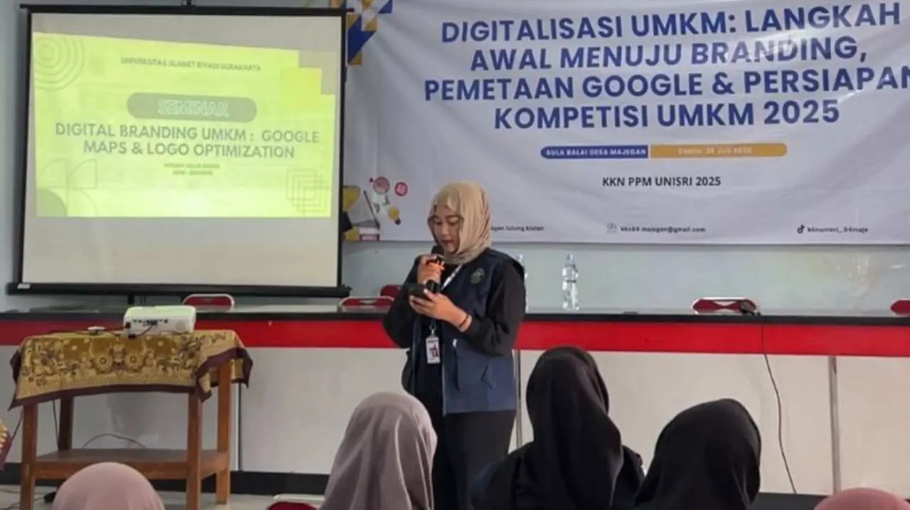 Pemberdayaan UMKM Desa Majegan Melalui Pelatihan Digital Branding: Optimalisasi Google Maps dan Desain Logo Usaha