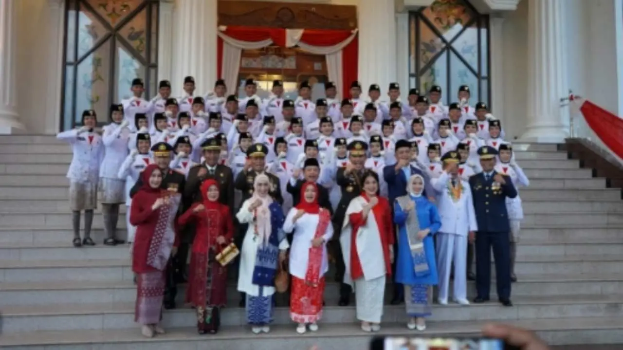 Gubernur Al Haris Apresiasi Kerja Keras Panitia dan Paskibraka dalam HUT RI Ke-80