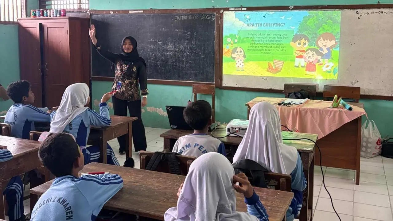 Mahasiswa KKN Unisri Ajak Siswa SDN 2 Kwaren Stop Bullying Sejak Dini
