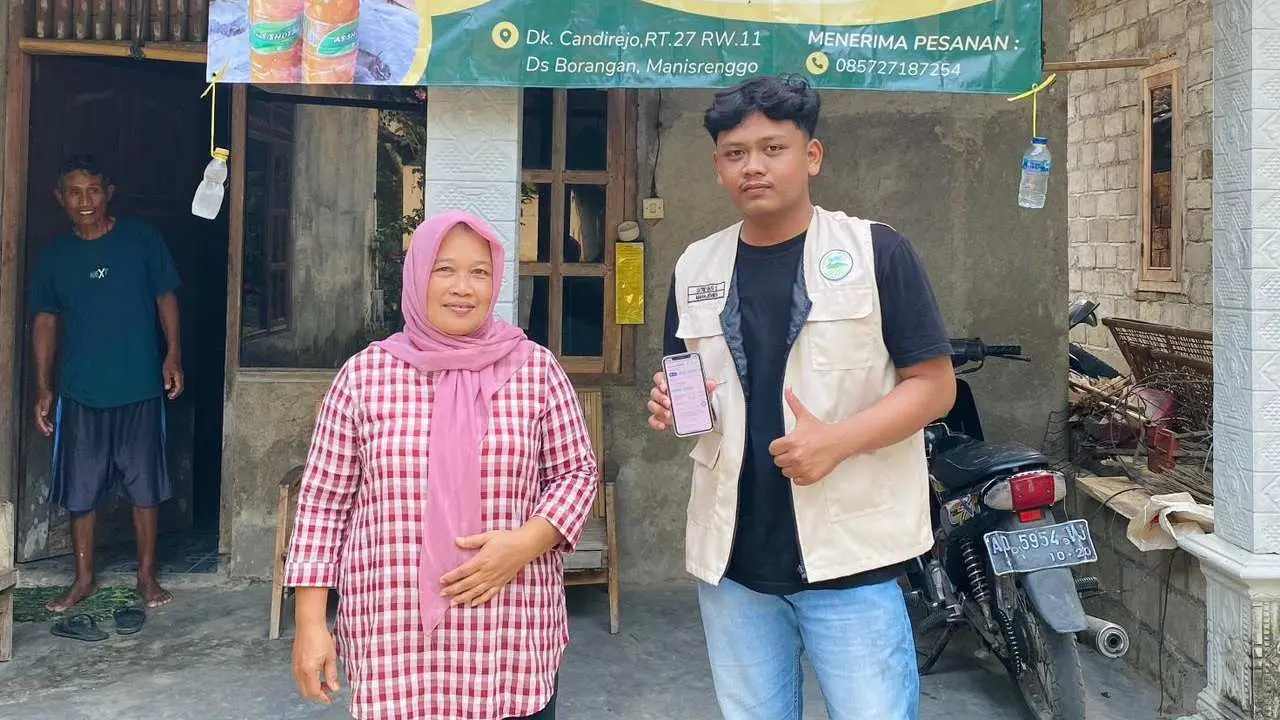 Mahasiswa UNISRI Solo Bantu UMKM Desa Borangan Go Digital Lewat Google Maps