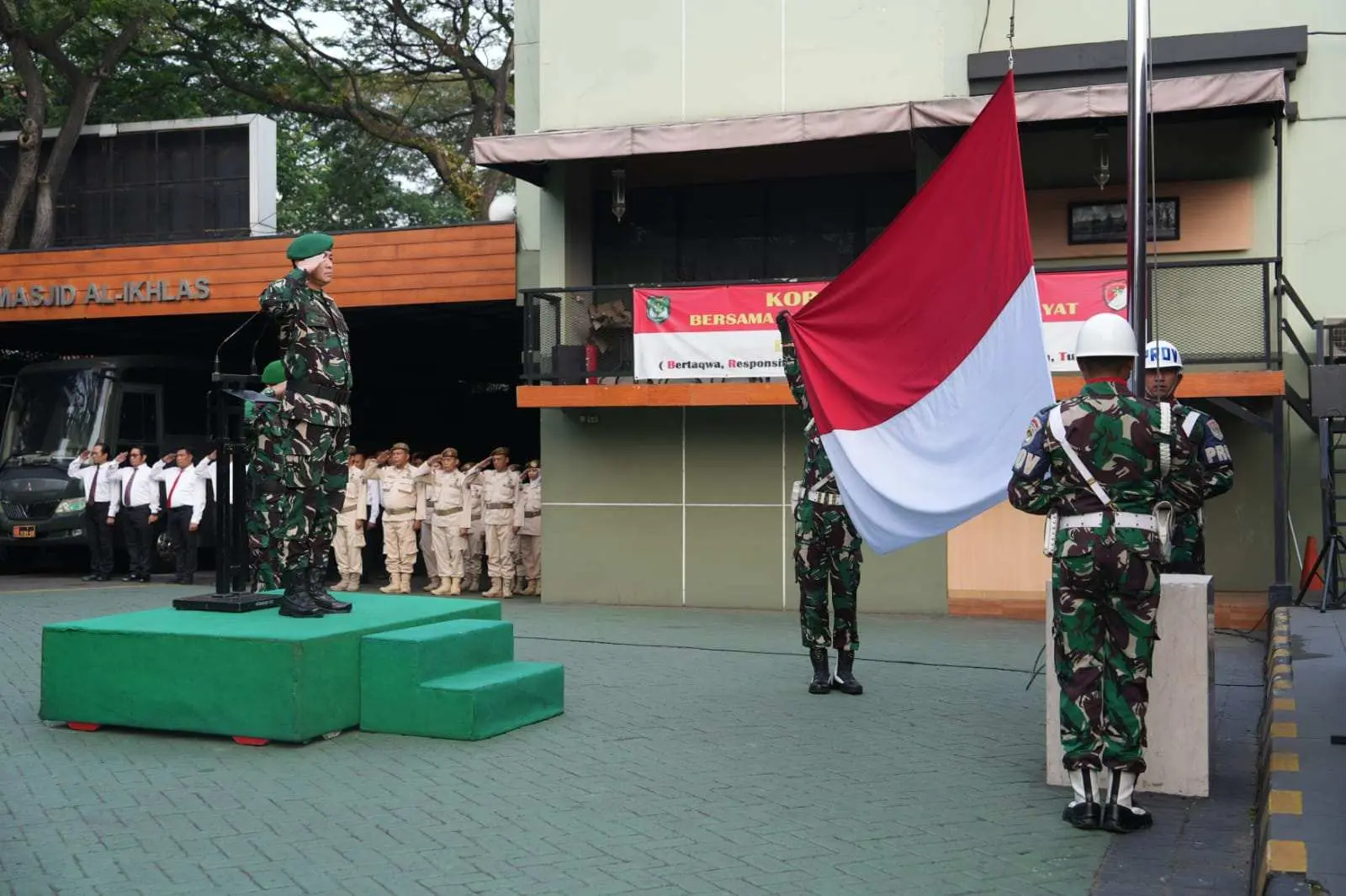 KASAD Beri Apresiasi dan Peringatan Keras Judi Online pada Upacara 17-an Korem 052/Wkr