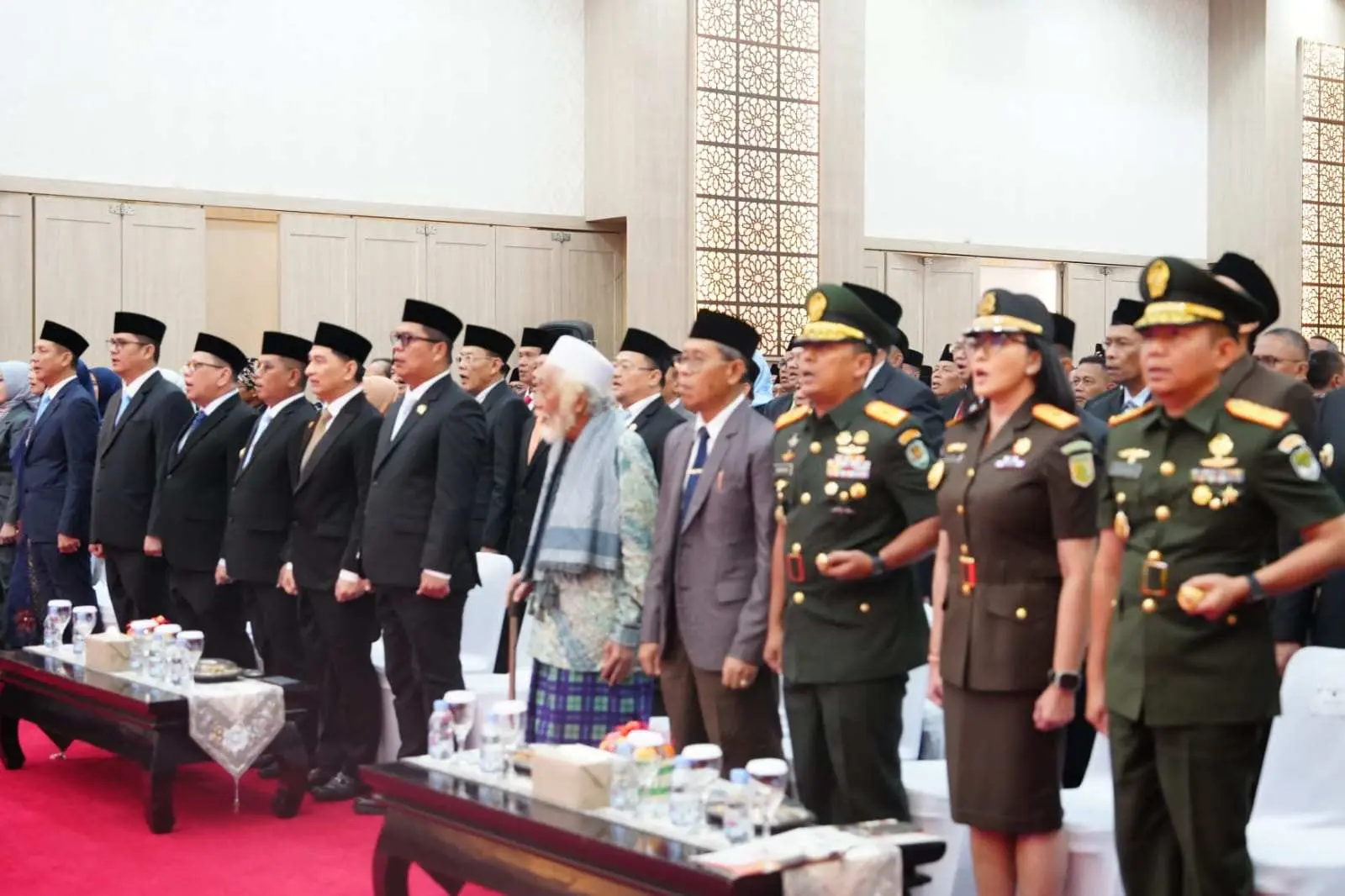 Danrem 052/Wkr Hadiri Pelantikan Deden Apriandhi Sebagai Sekda Banten