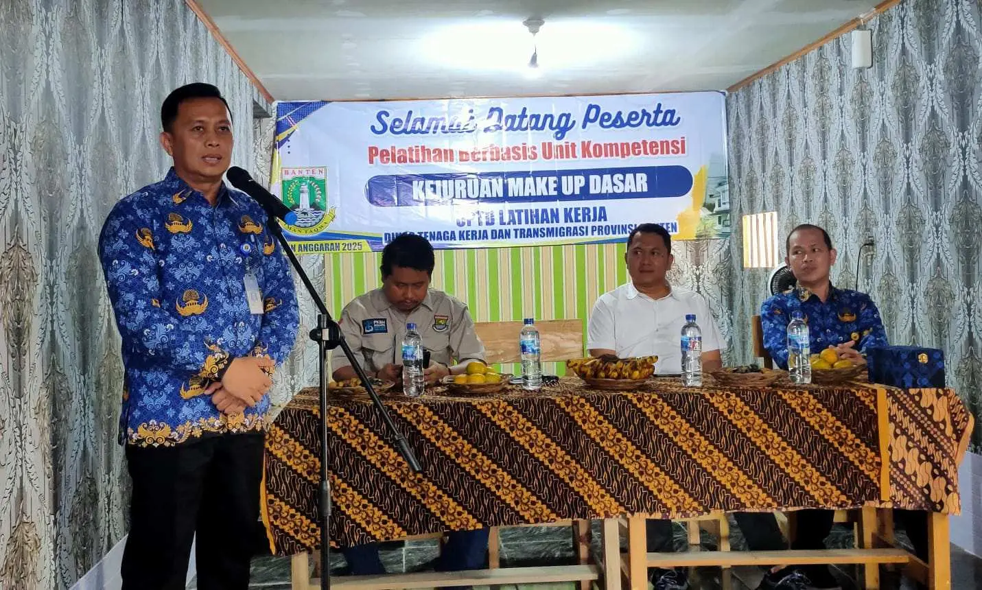 UPTD BLK Provinsi Banten Gelar Pelatihan Make Up Dasar, Gandeng PKBM HIMATA
